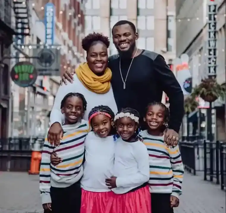 Famille noire en voyage - Assurance voyage